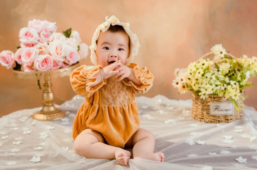 北票宝宝几个月会转头